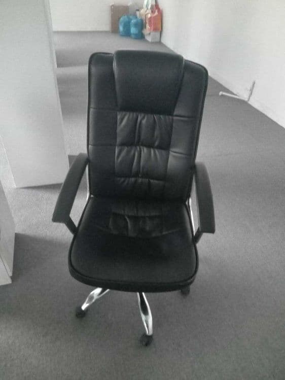 Ofis mebellari srochna sotiladi SHOSHILING !!! — 2