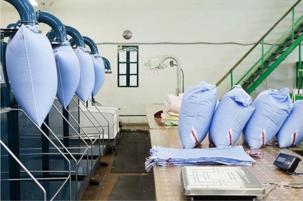 Подушки оптом и в розницу большой ассортимент — 1