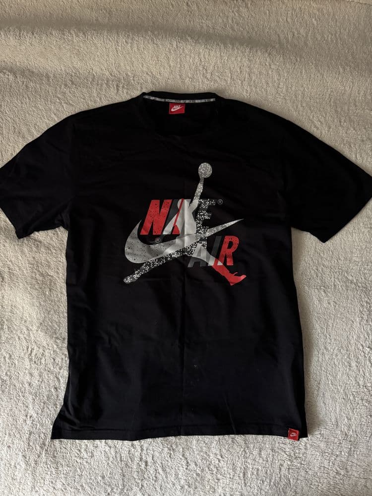 Продам стильную Футболку Nike Air Jordan — 1