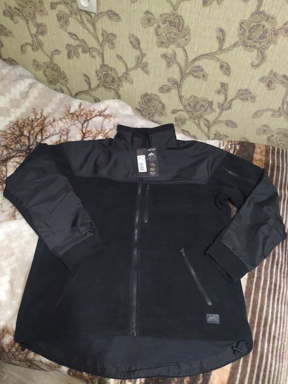 Продается ветровка на флисе XXL — 2
