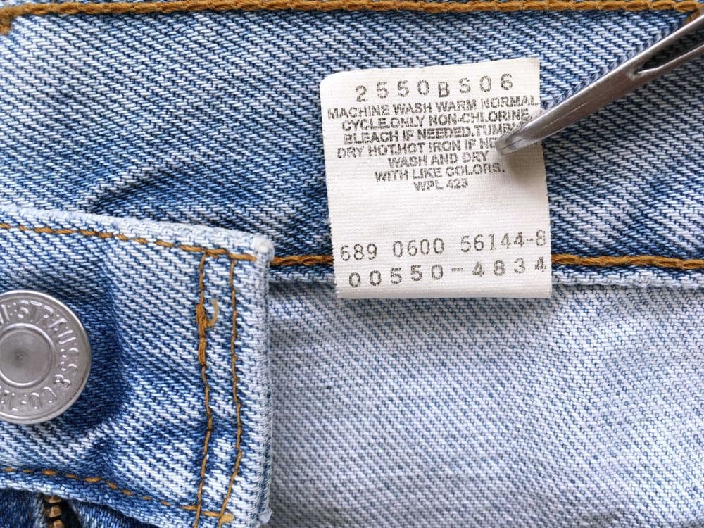 VINTAGE 2000 Colombia Made LEVI'S® 550™ Relaxed Fit Jeans — W31 L32 — 5