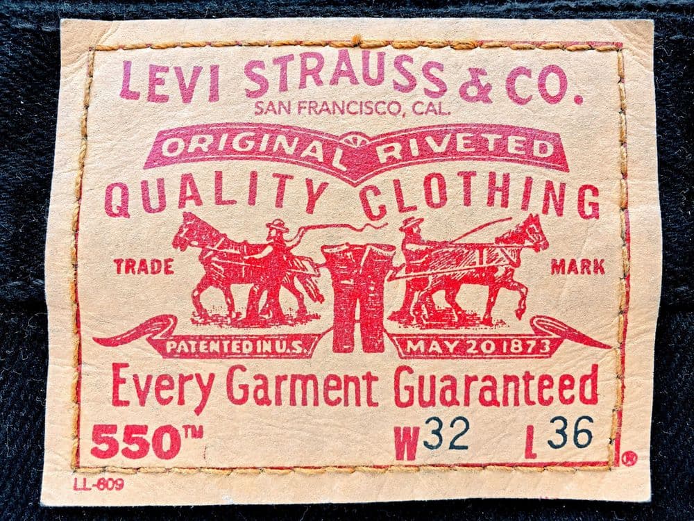 VINTAGE 1999 Made in Mexico LEVI'S® 550™ Relaxed Fit Jeans — W32½ L36 — 6