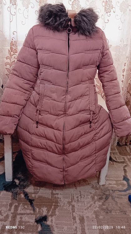 Kurtka sotiladi . — 1