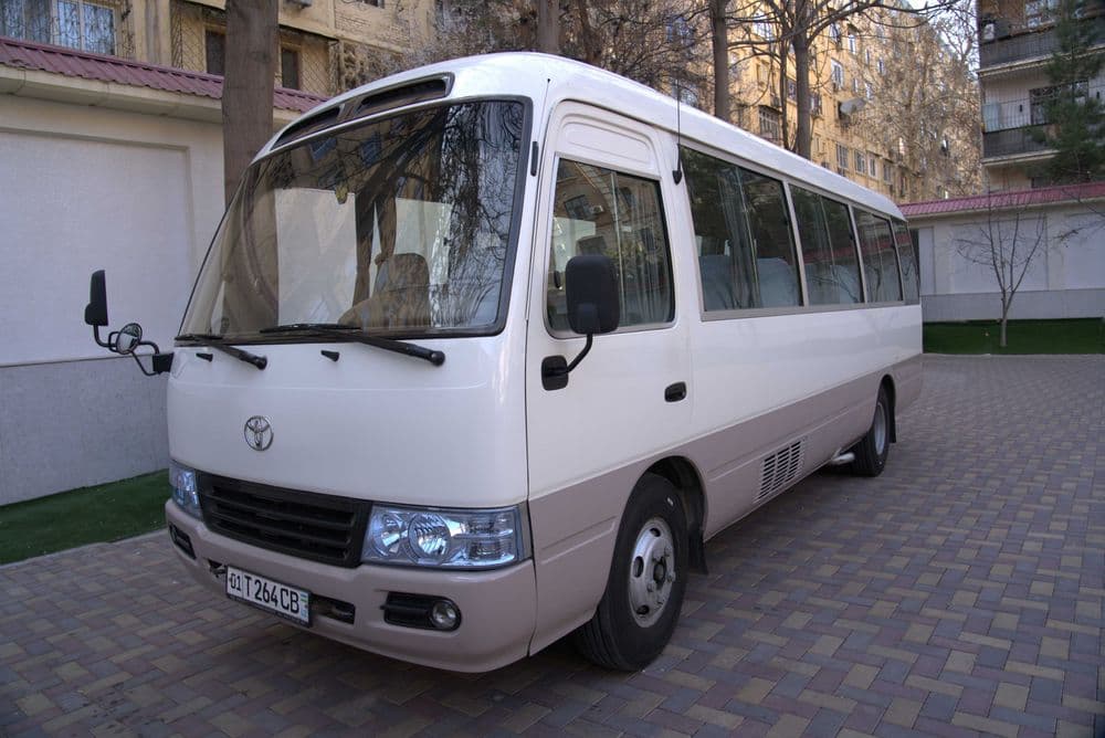 Встреча и проводы с аэропорта и экскурсия по Ташкенту Toyota Coaster — 1