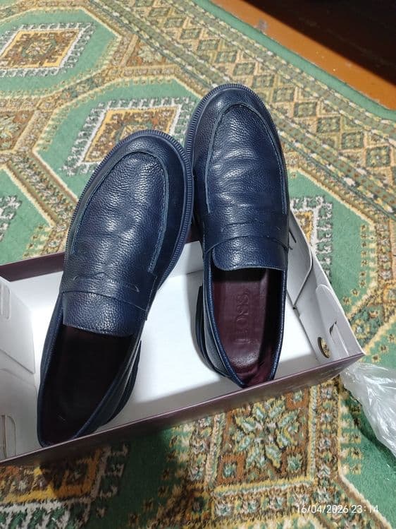 Penny loafer nomni  poyabzal
Mahsulotlar
Vizual mosliklar

undefined
u — 1