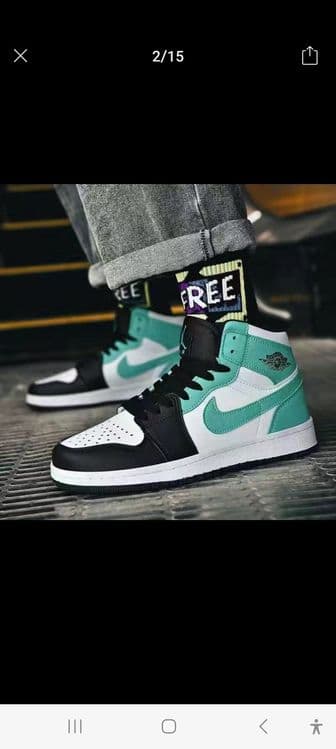 Air Jordan/ Nike — 3