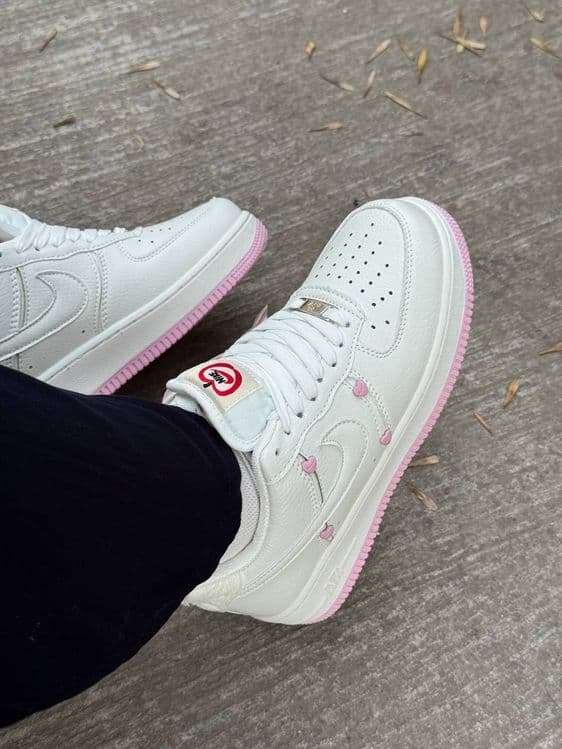 Nike Air Forse  1 — 8