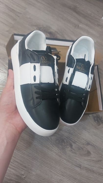Продажа мужской стильной обуви Valentino — 1