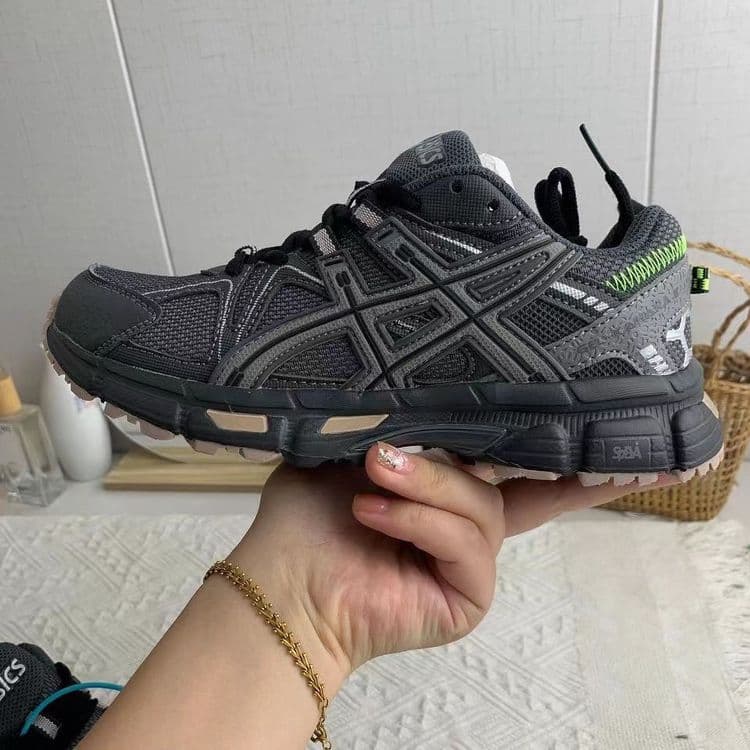 ASICS Gel Kahana 8 — 5