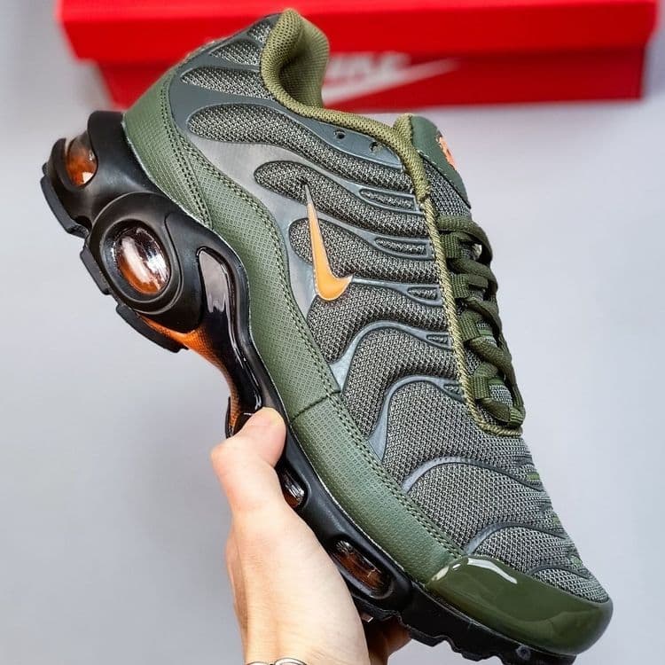 Спортивные кроссовки Nike Tn — 7