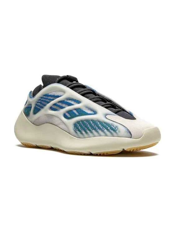 Топовые кроссовки Yeezy 700 v3 — 1