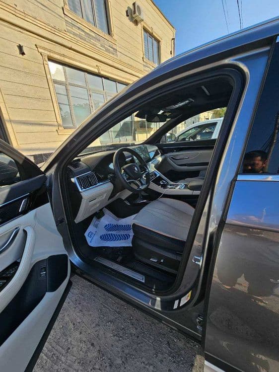 Biznes Taxi Xizmati. BYD Song Plus — 3