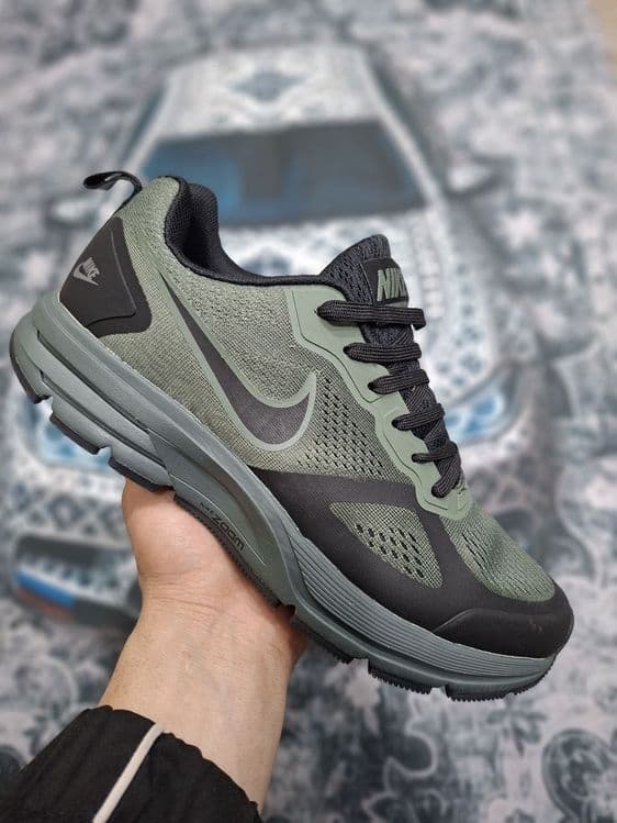 Nike Air Zoom Pegasus — 1