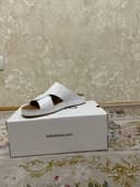 Продам новые  арабские сандалы фирмы " ALDO". Размеры: 41 , 42.