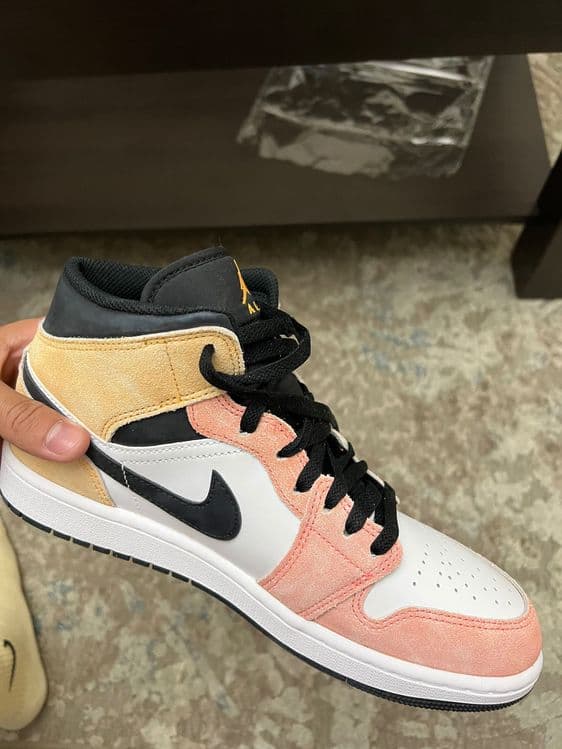 Nike Air Jordan 1 Mid SE — 2