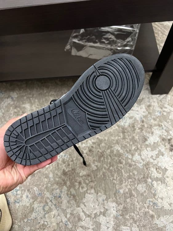 Nike Air Jordan 1 Mid SE — 3