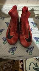 Продам бутсы NIKE оригинал 41 размер