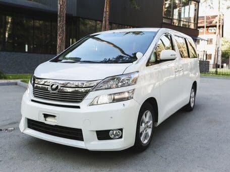 Трансфер аэропорт гостиница на Toyota Vellfire
VIP трансфер по Ташке — 1