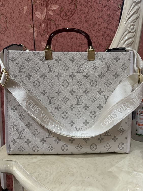 Сумка louis vuitton