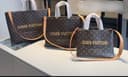 Сумка LV очень удобная
