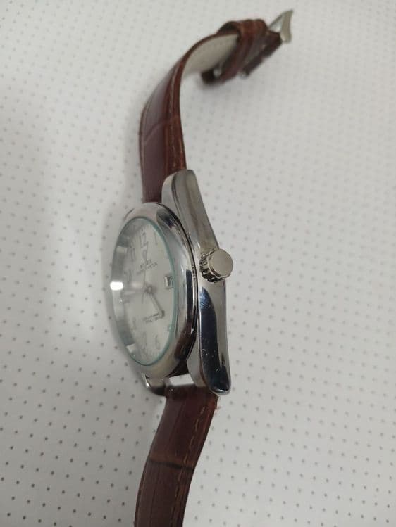 Продаються новые кварцевые часы фирмы Rolex 210000 сум — 2