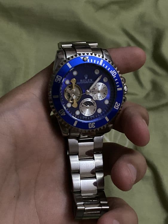 Rolex oyster perpetual date — 1