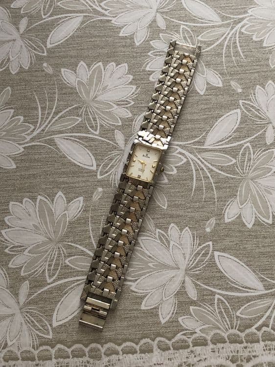 Bulova Dimond 18K Gold — 2