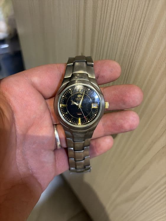 Продам оригинальные , водонепроницаемые часы ORIENT — 1
