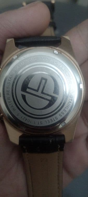Serhio Tacchini часы — 1