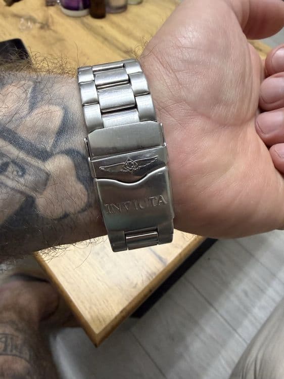 Наручные часы INVICTA PRO DIVER 300  под водой — 4