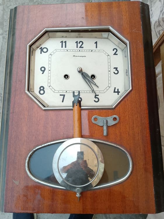 Соат 1975 йил ишлейди — 2