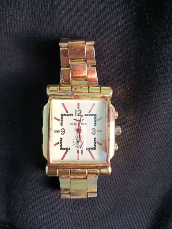 Gold svet soat sotiladi — 1