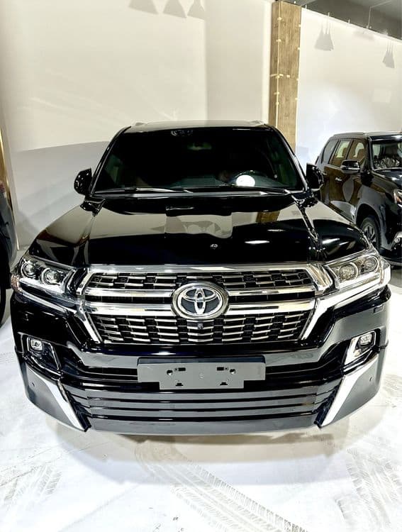 Toyota Landcruiser 200 Xizmati — 1