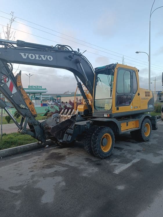 Xizmat bor ekiskuvatir arzon narxda — 2
