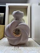 Rose Noir parfume