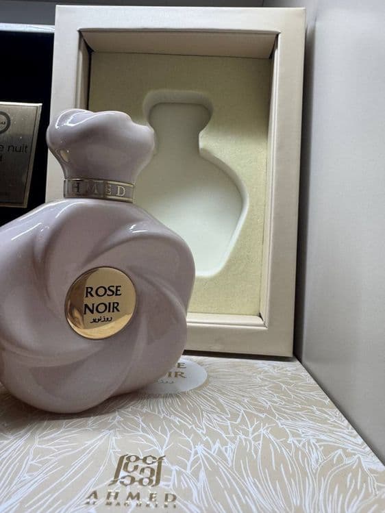 Rose Noir parfume — 2