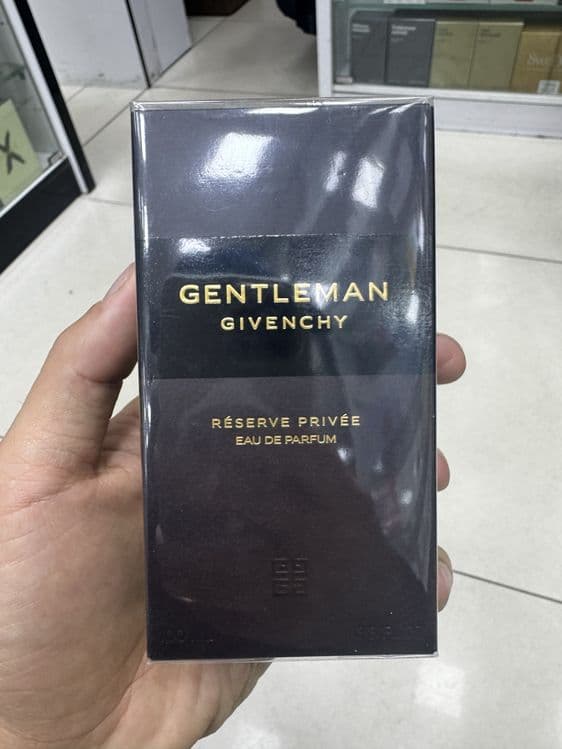 Givenchy Gentleman Eau De Parfum Reserve — 2