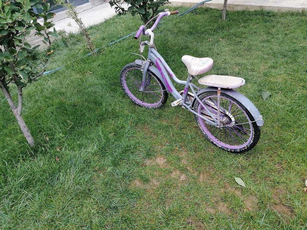 Продам Велосипеды и самокаты состояние среднее свои. — 2