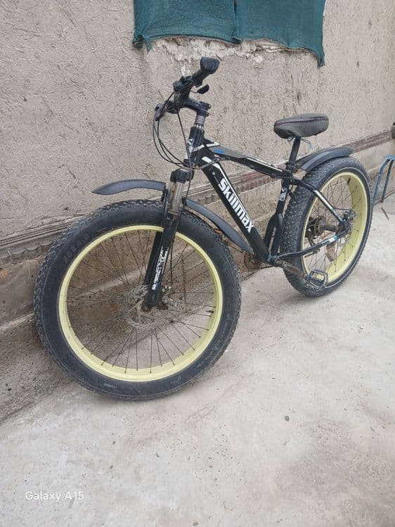 Skuter va telefon bilan abmen bor velosiped holati ideal — 1