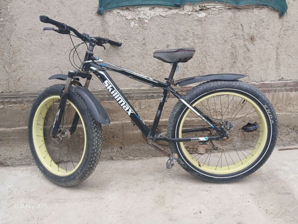 Skuter va telefon bilan abmen bor velosiped holati ideal — 4