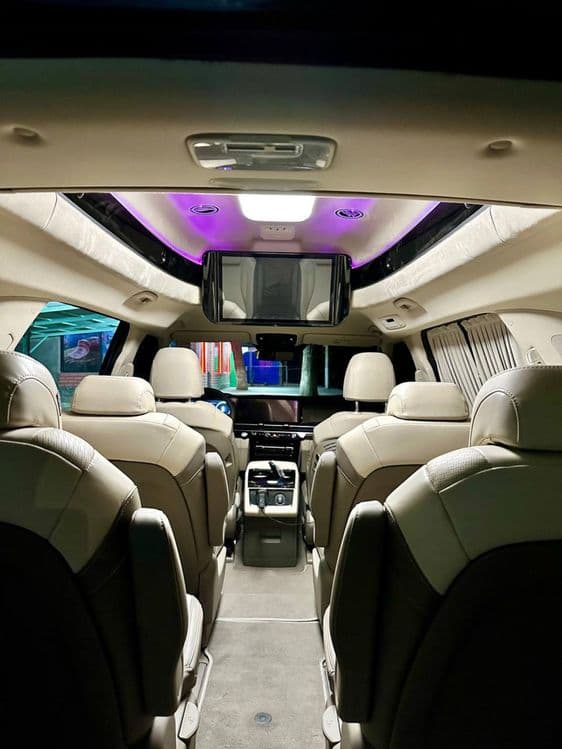 kia karnival. аеропортдан кутволиш ва кузатиш тошкент буйлаб саёхат — 3