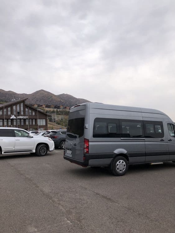 Transport xizmatlari:  Tog’ Samarqand Buxoro 20 kishilik JAC — 4