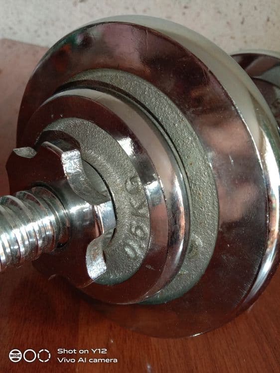 Gantel yangi 6 kg li kimga kerak tel qilila dastavkayam bor — 2