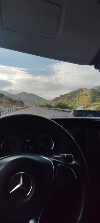 Mercedesbenz vitto Uzbekistan bo'ylab sayoxat. Va turli tadbirlaruchun — 3