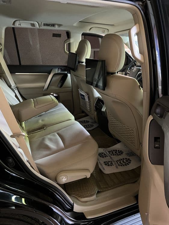 Premium Transfer, Personal Driver, Airport Transfer. — 5