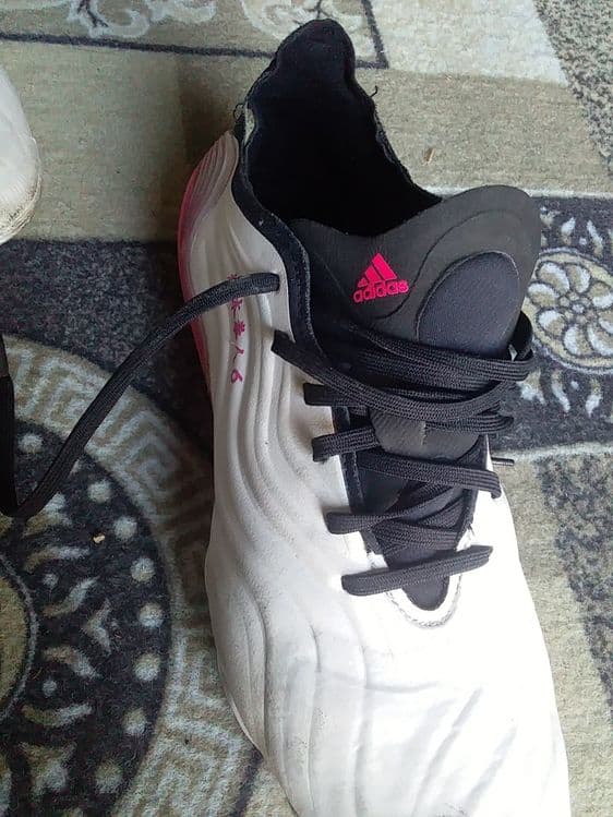 Butsa adidas — 1