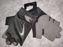 перчатки для фитнеса Nike
перчатки тренировочные
спортивные оригинал