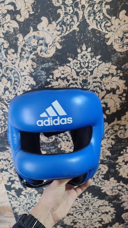 Продам срочно боксерский шлем Adidas — 1