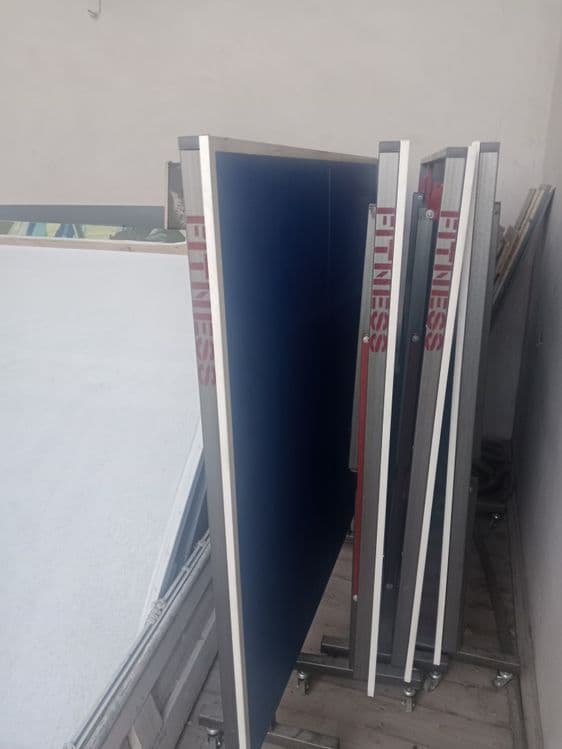 Stol tennis setkasi bilan — 2