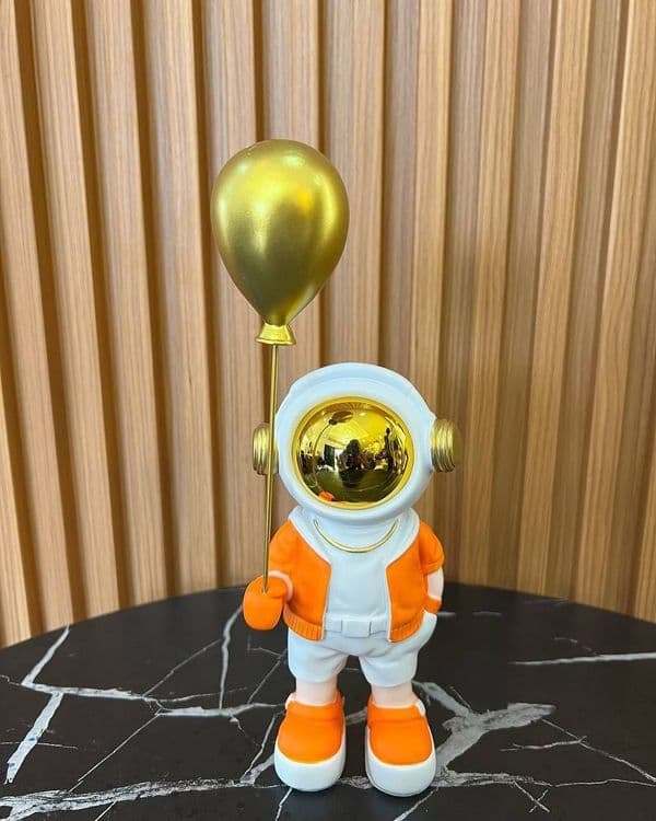 Статуэтка космонавт — 7